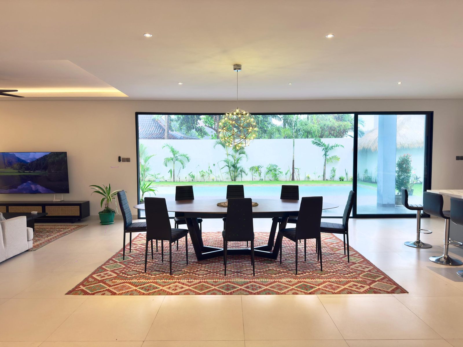 Brand New Villa on a 7-Are Plot